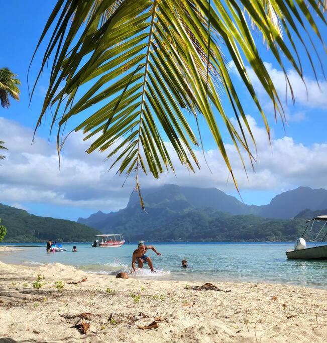 Duplex En Bord De Mer Fare Tahitea Pension Taputapuapea Luaran gambar