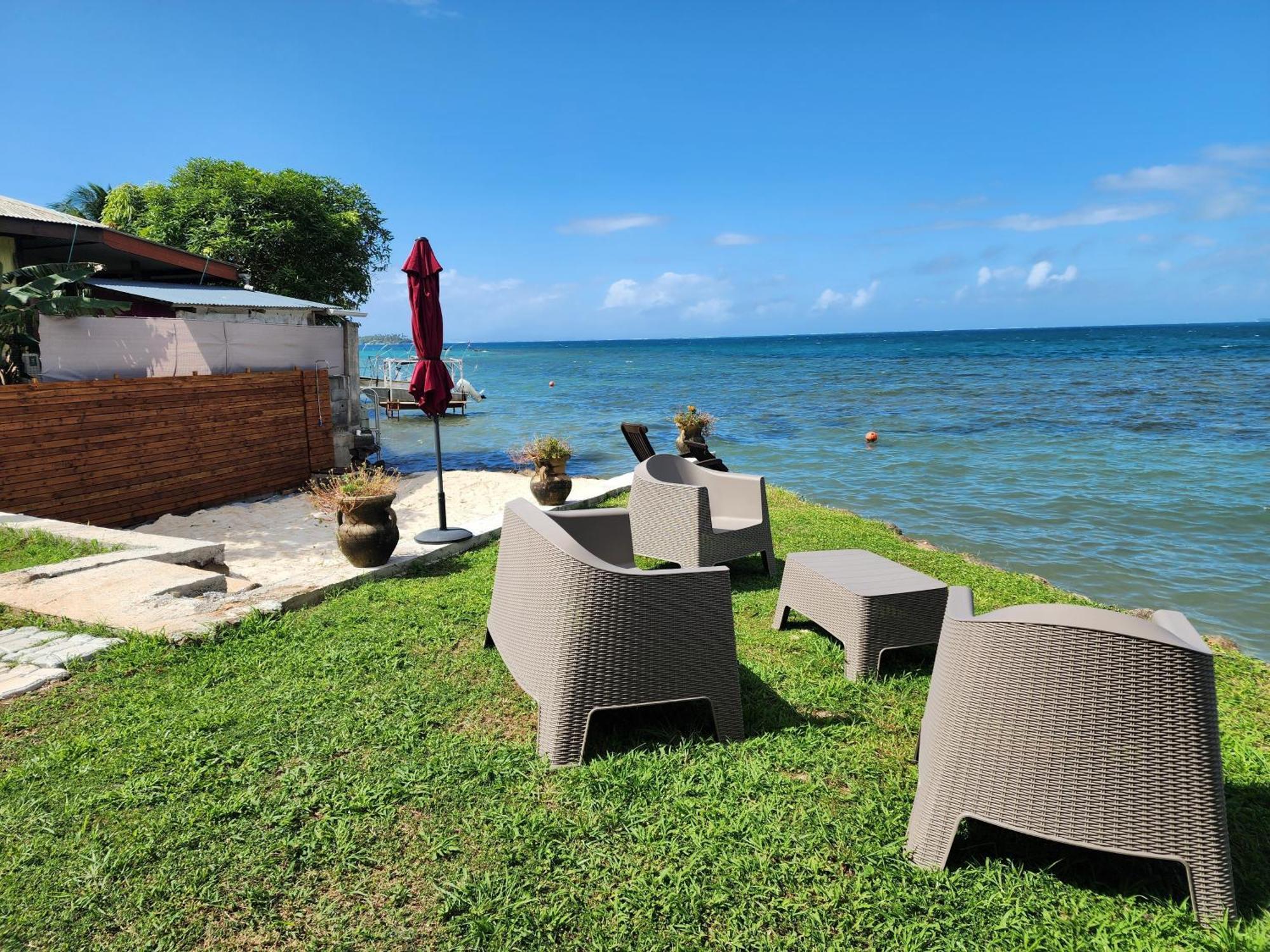 Duplex En Bord De Mer Fare Tahitea Pension Taputapuapea Luaran gambar