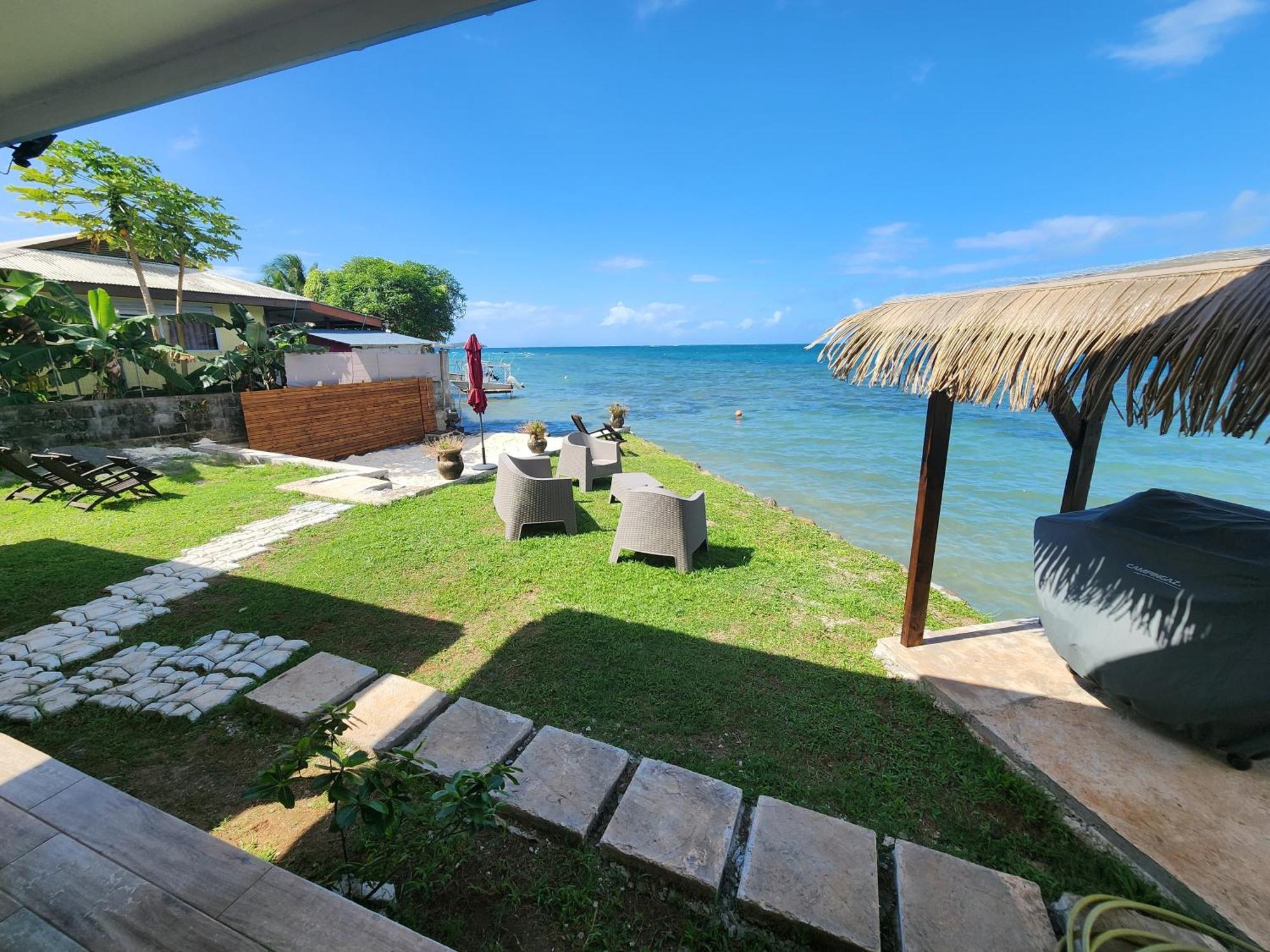 Duplex En Bord De Mer Fare Tahitea Pension Taputapuapea Luaran gambar