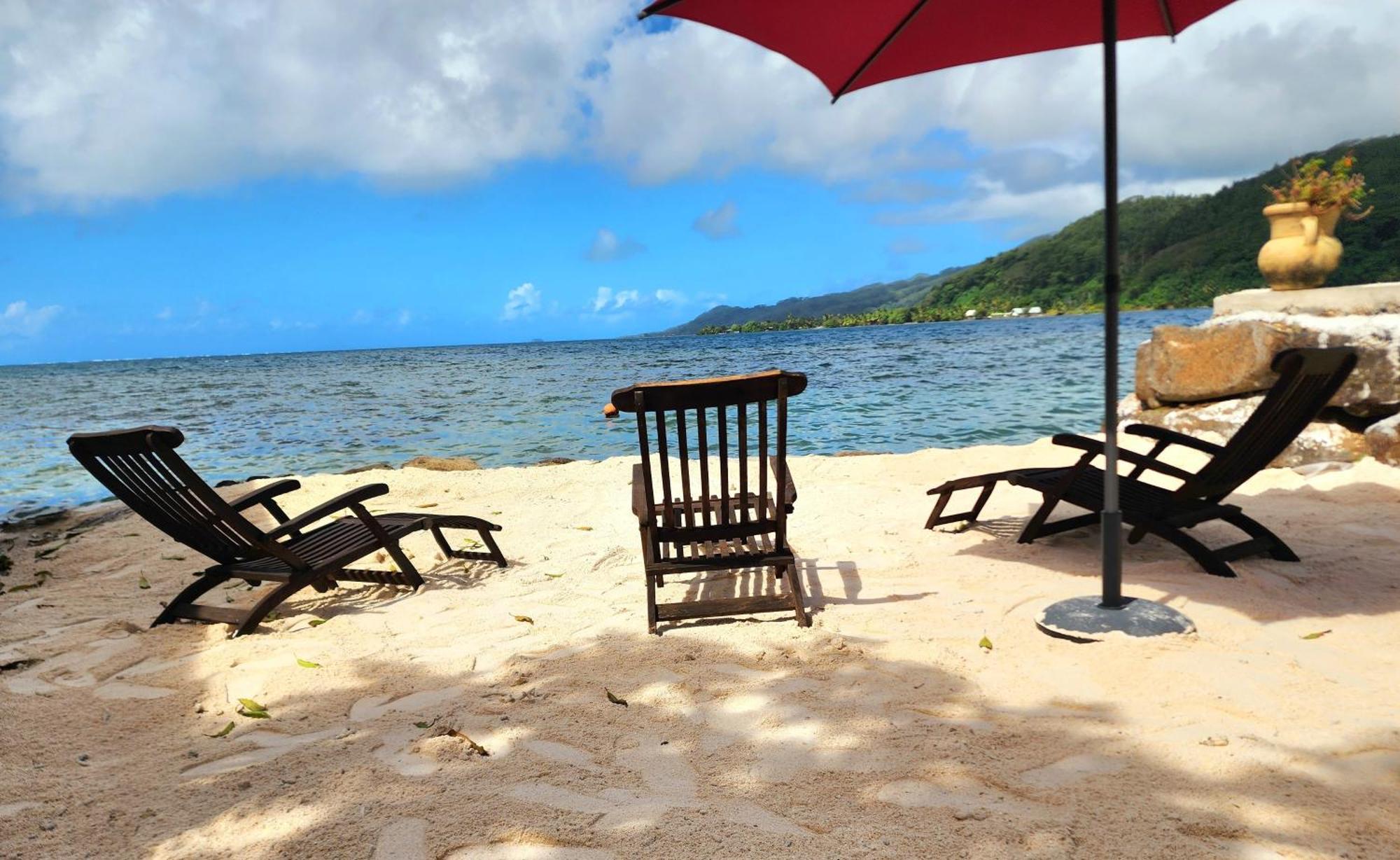 Duplex En Bord De Mer Fare Tahitea Pension Taputapuapea Luaran gambar